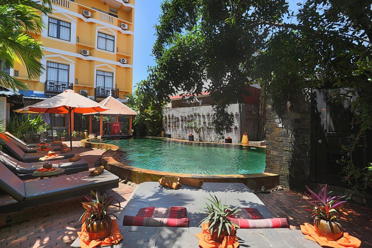 Central Privilege Hotel Ciudad de Siem Riep Exterior foto